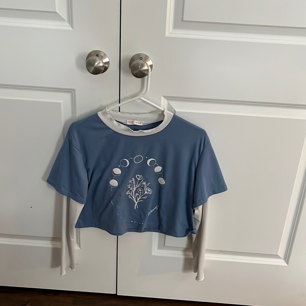 Blue mushroom/moon design shirt